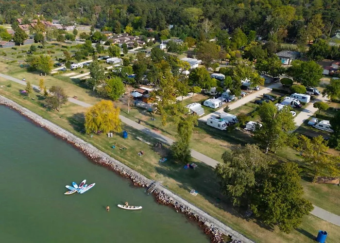 Aranypart Camping & Apartments