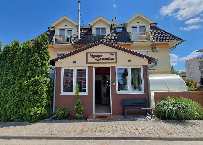 Napsugar Apartmanhaz